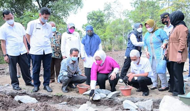 Pertahankan Lumbung Padi Jawa Barat, Pemkab Karawang Bangun Lumbung ...